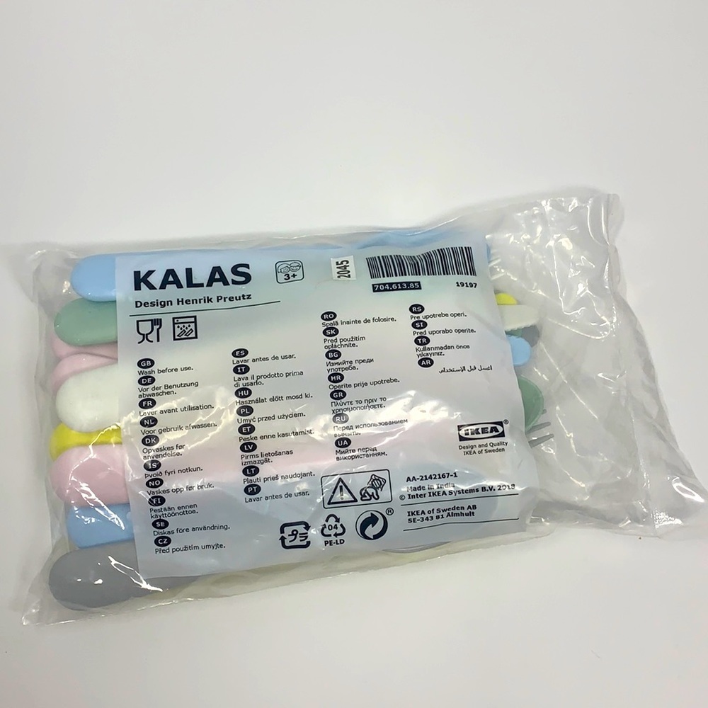 18-piece IKEA KALAS flatware set, mixed colors, plastic forks, knifes, spoons - Picture 2 of 5